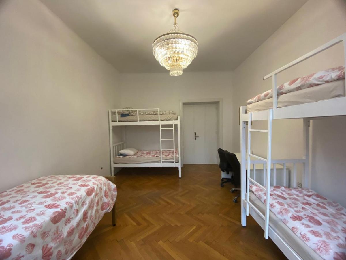 Rooms Miklosiceva Ljubljana Eksteriør billede