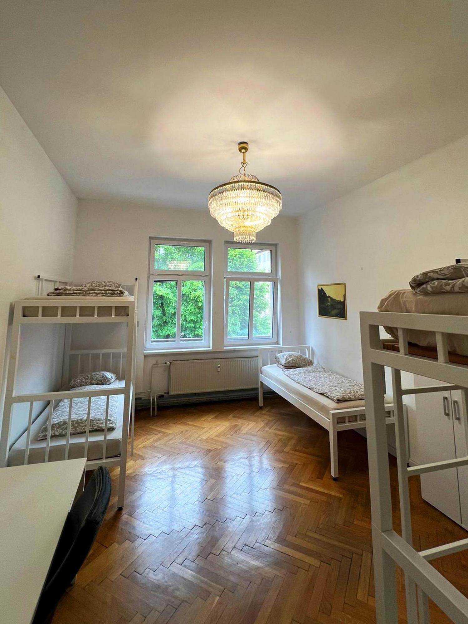 Rooms Miklosiceva Ljubljana Eksteriør billede